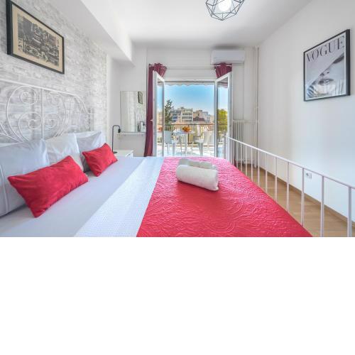 Superb Acropolis view 3bd apt in historical center