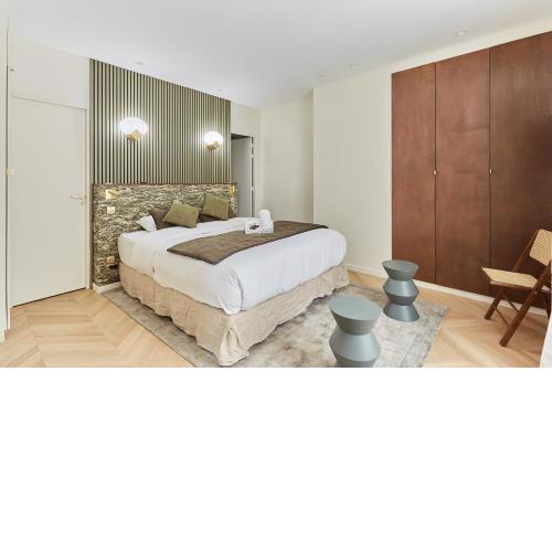 Superb apartement Champs Elysée/Saint honoré (84 FSH)