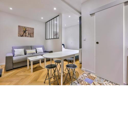 Superb apartment MontorgueilGrands Boulevards