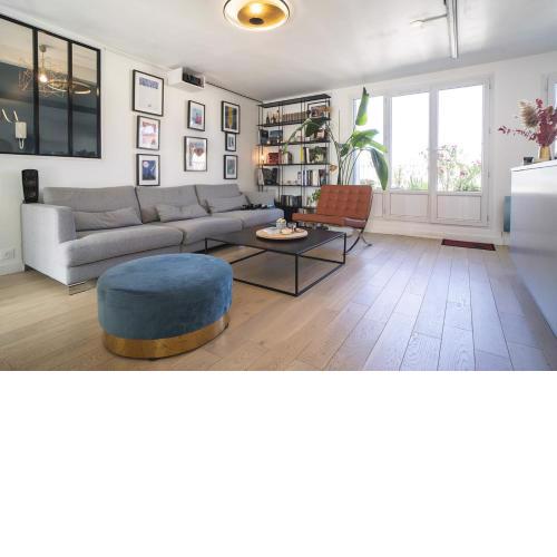 Superb apartment with sunny terrace