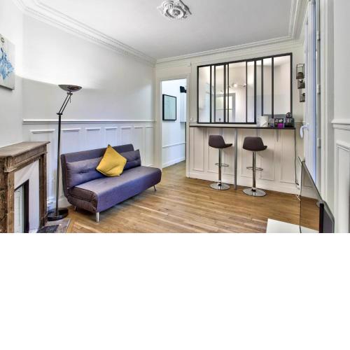 Superb calm studio nearby the Eiffel Tower - Welkeys