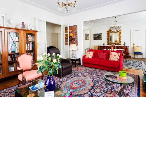 Superb flat two steps away from Porte Maillot in Paris - Welkeys