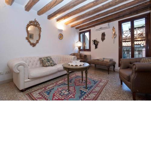Superb Location Beside Piazza San Marco