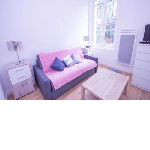 Superb Quiet And Comfortable Studio Apartment