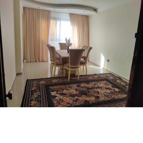 Superbe appartement avec balcon et vue incroyable family and maried couple only