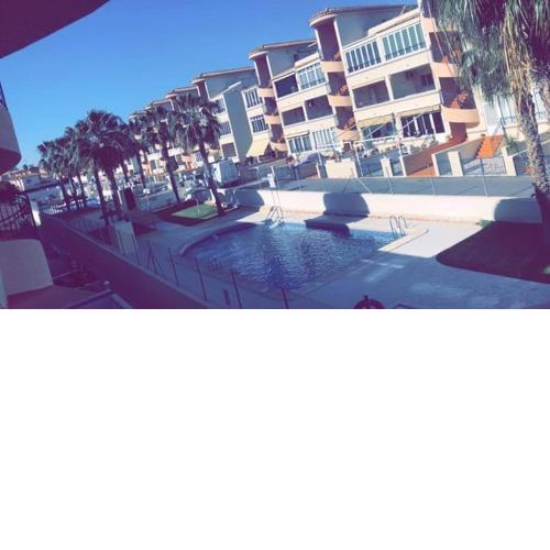 Superbe appartement avec piscine et parking privé