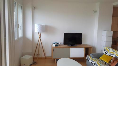 Superbe appartement de 70m2 avec grand balcon et vue au coeur de Paris