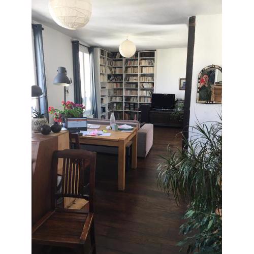 SUPERBE DUPLEX avec JARDIN PARTAGE à PARIS MENILMONTANT