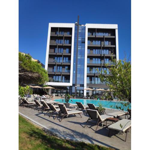 Supreme Hotel & Spa