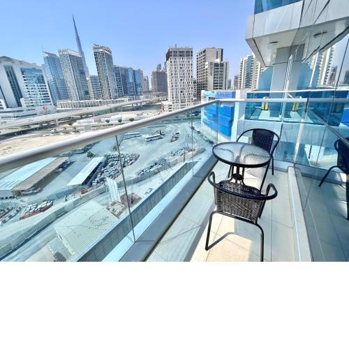 Supreme Living in 1B with Balcony in Business Bay