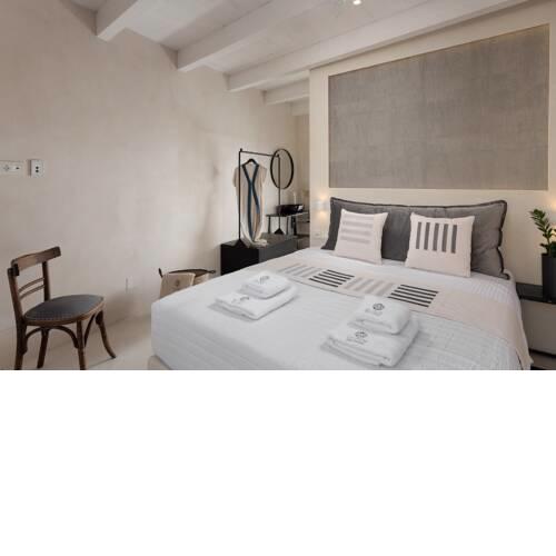 Sutor Chic Manor Villa
