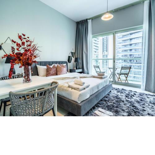 Sweeping Marina View Studio Near the Metro Station