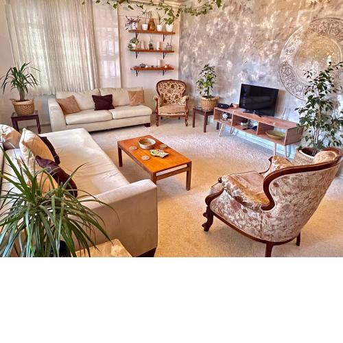Sweet flat in Bagdat St