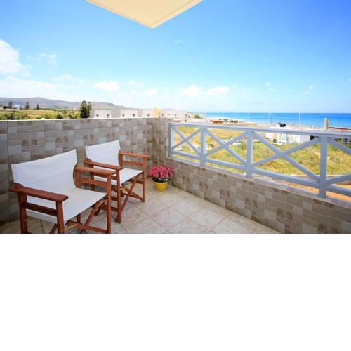 Swim, sunbathe, relax in beach front apt Theodosia