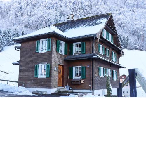 Szilvias Bergwiesenblick - Emmetten ganze Etage - 4 Zimmer