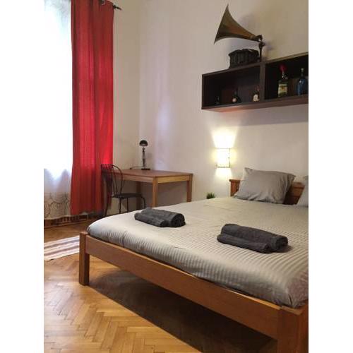 Szimpla Kert apartment