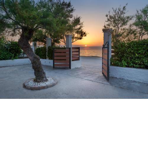 Tamaris beach house