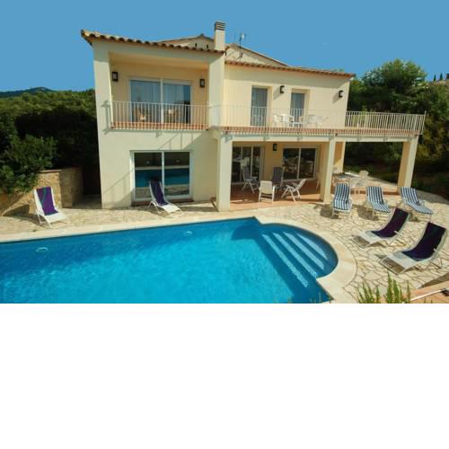 Tamariu Villa Sleeps 6 Pool WiFi