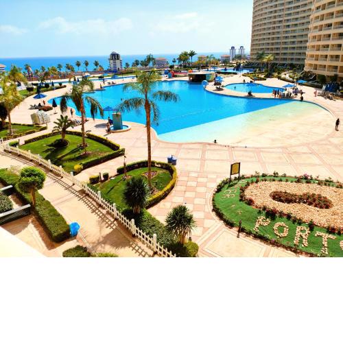 شاليه تامر عمر في ابراج بورتو السخنة للعائلات فقط Tamer Omar's Chalet in Porto Elsokhna Towers only Family