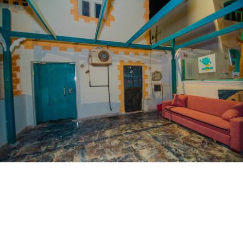 Tanura Dahab