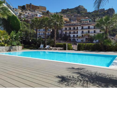 Taormina Lukos House in center with pool and parking