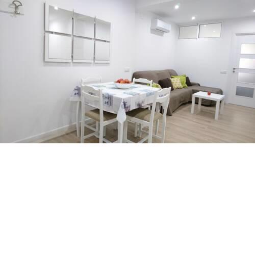 Tarragona Center Room