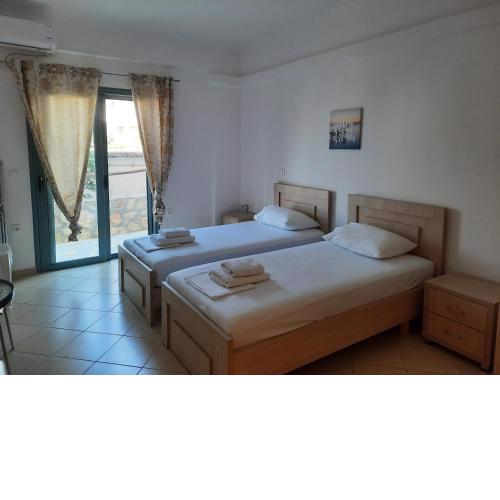 Tasos Rooms