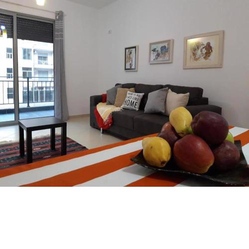 Taste of the mediterranean- Artist 's Apartment