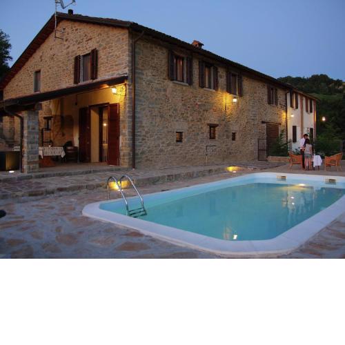 Tasteful holiday home in Modigliana with garden