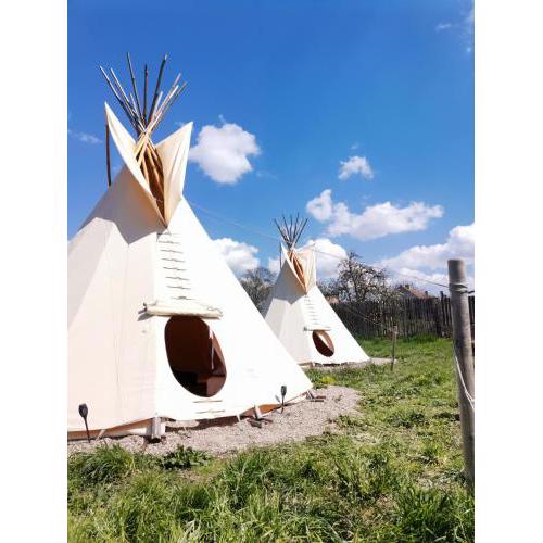 Teepee Camp Lounky