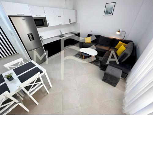 Terrace Suite 584