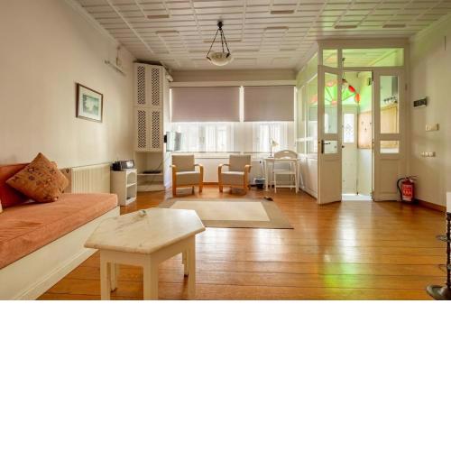 Terrace Triplex in Peninsula