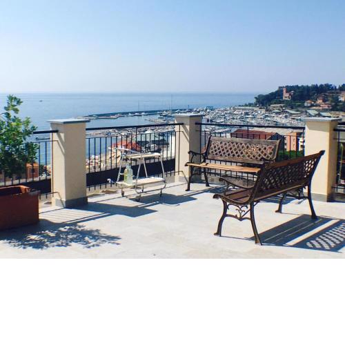 Terrazza sulla Riviera Ligure