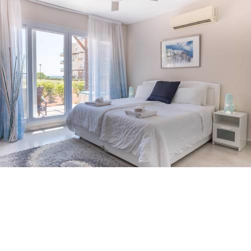 Thalassa with Sea View
