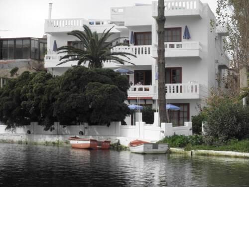 Thamiris Apartments