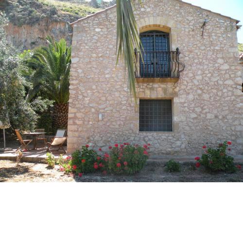 the ancient sicilian house near zingaro reserve Scopello