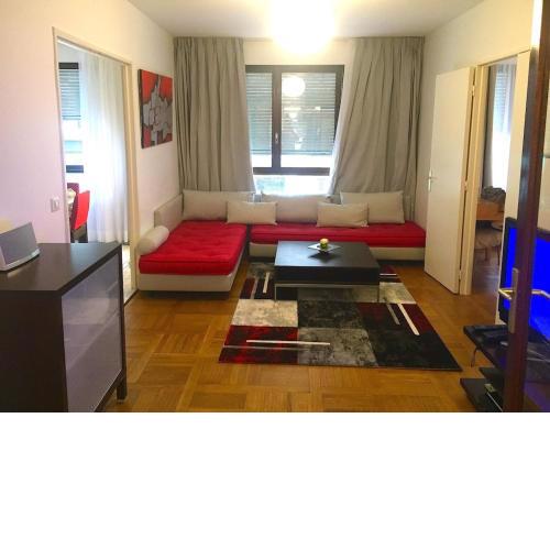 The ATRIUM Renovated luxury 1 Master Bedroom 1 Living room Dining room Paris 16 Victor Hugo Hotel Style High tech 247 concierge security acces and Cctv