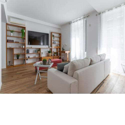 The Best Rent - Spacious apartment near Colonne S Lorenzo