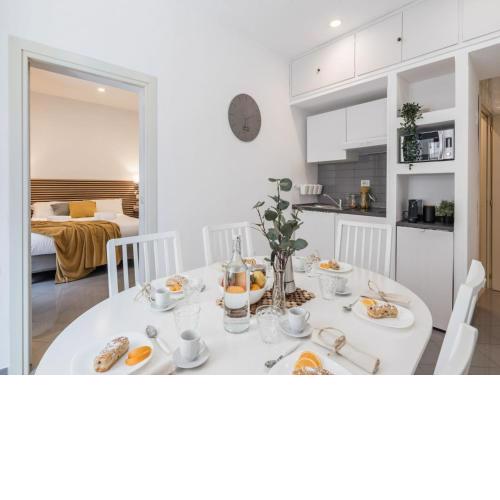 The Best Rent - Two-bedroom apartment in Colosseum area
