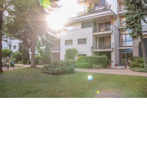The Bluedeck Apartman