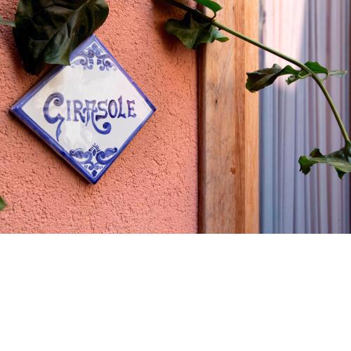 the flowered courtyard srl