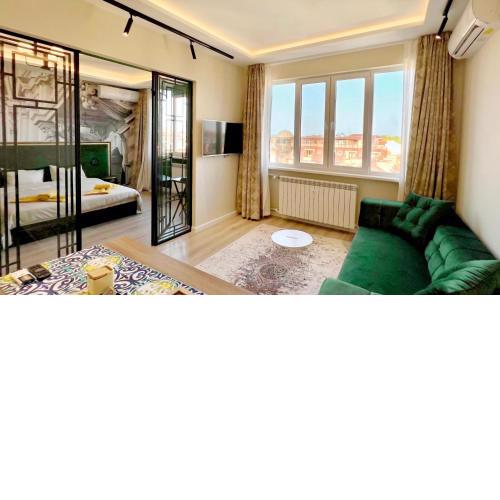 The Heart of the City Center Lux Apartment 2
