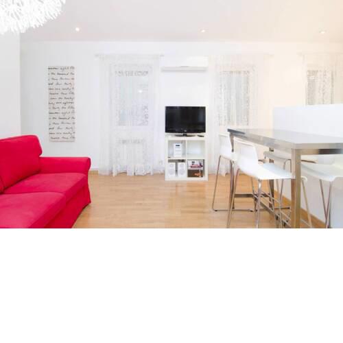 The La Latina Apartment - M&U