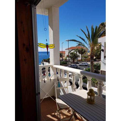 THE MAGIC DRAGONFLY Totally Private Space 100m from Ocean-Attached Bright Spacious Bathroom-Sunny Sea View Terrace-High Speed WF-Free Tea&Coffee Service
