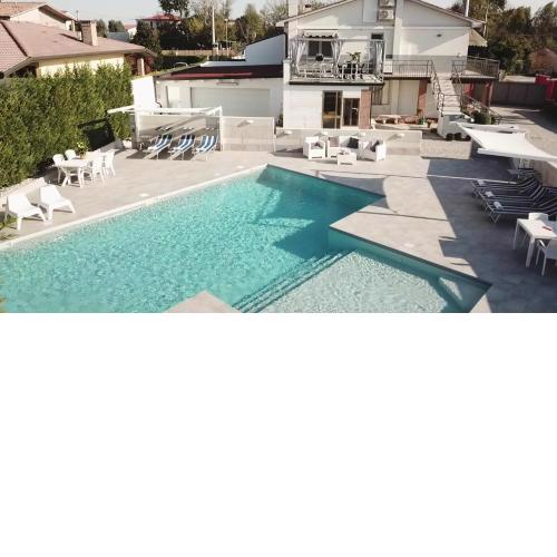 The Meridien House