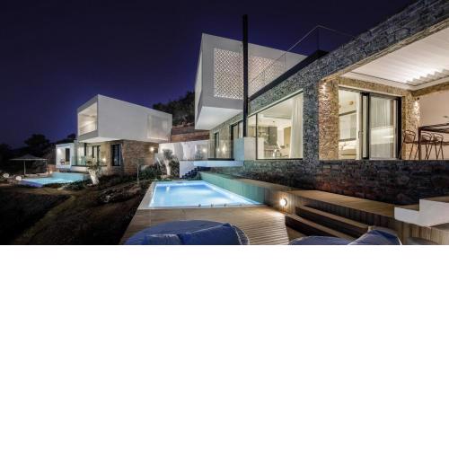 THE MINI RESORT
