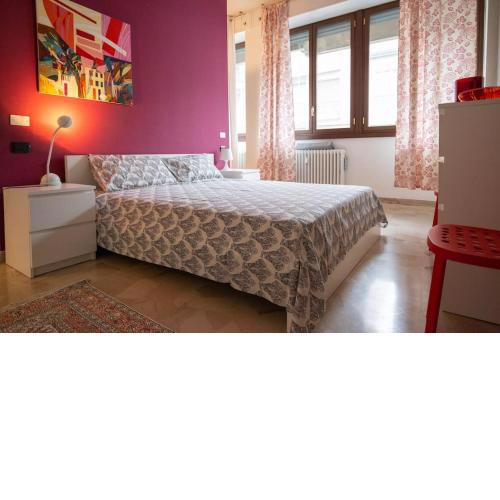 The navigli’s house 2 ( Romolo station)