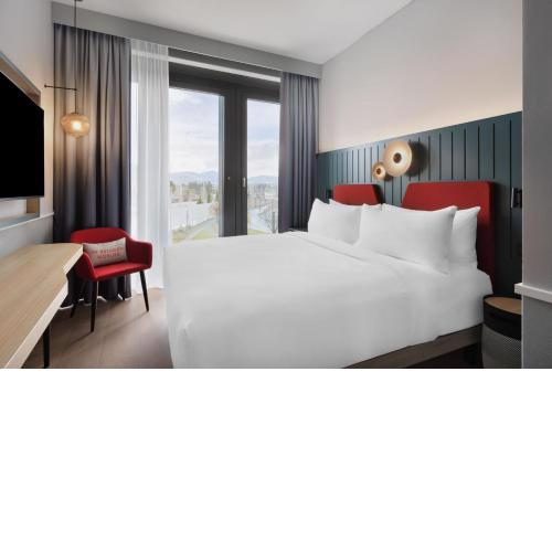 The Passenger, a Tribute Portfolio Hotel