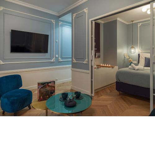 The Pompadour Suite