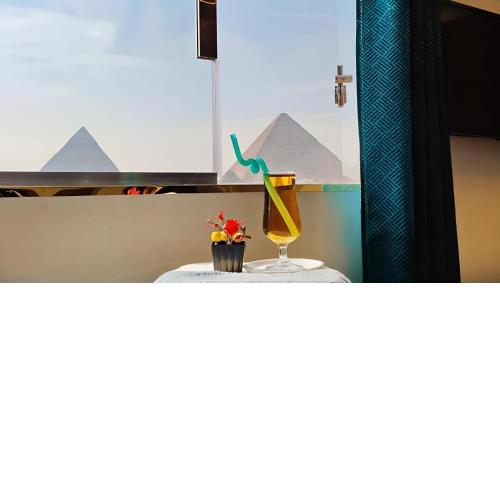 The Pyramids Crypt Inn
